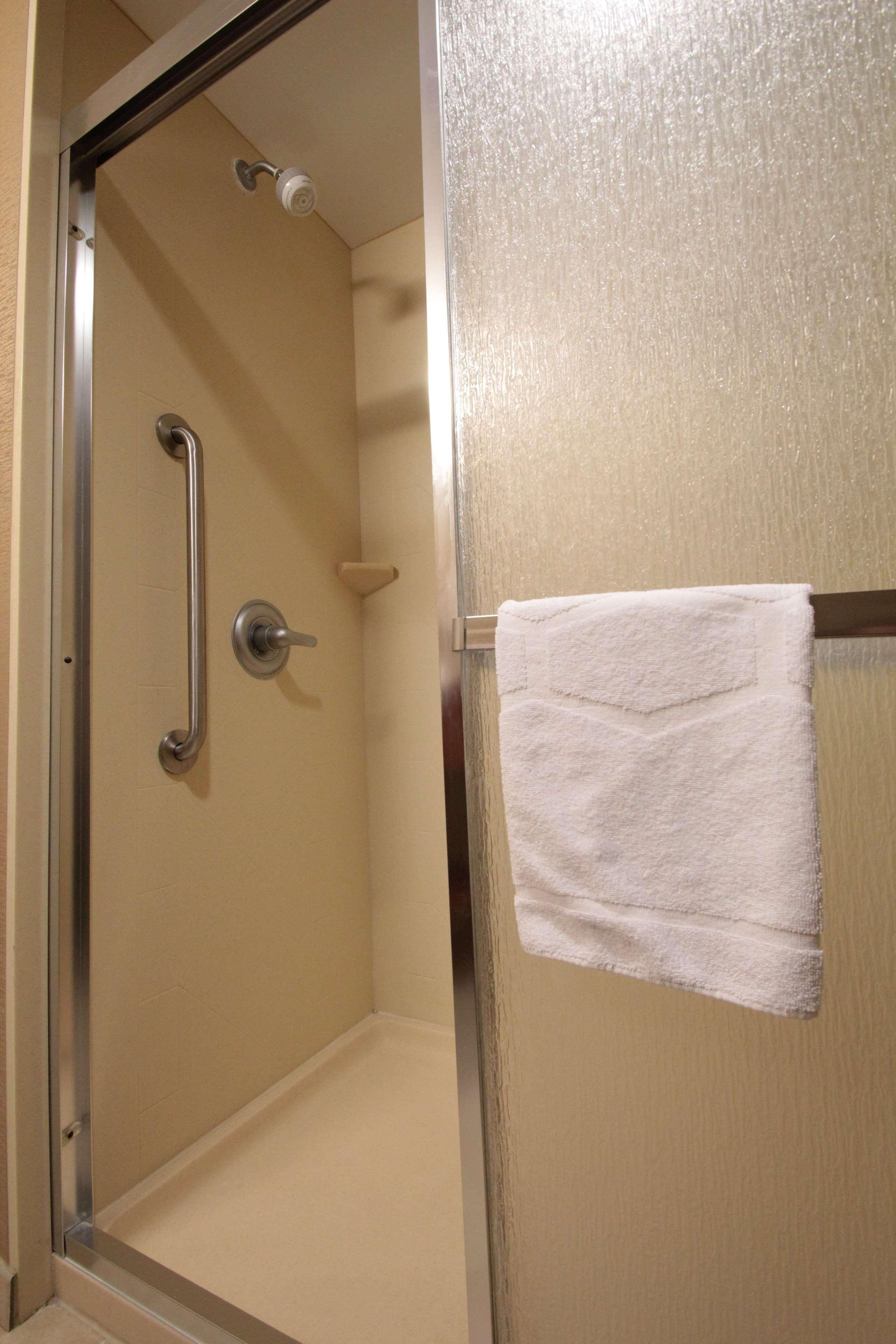 Hampton Inn Hampton-Newport News Buitenkant foto