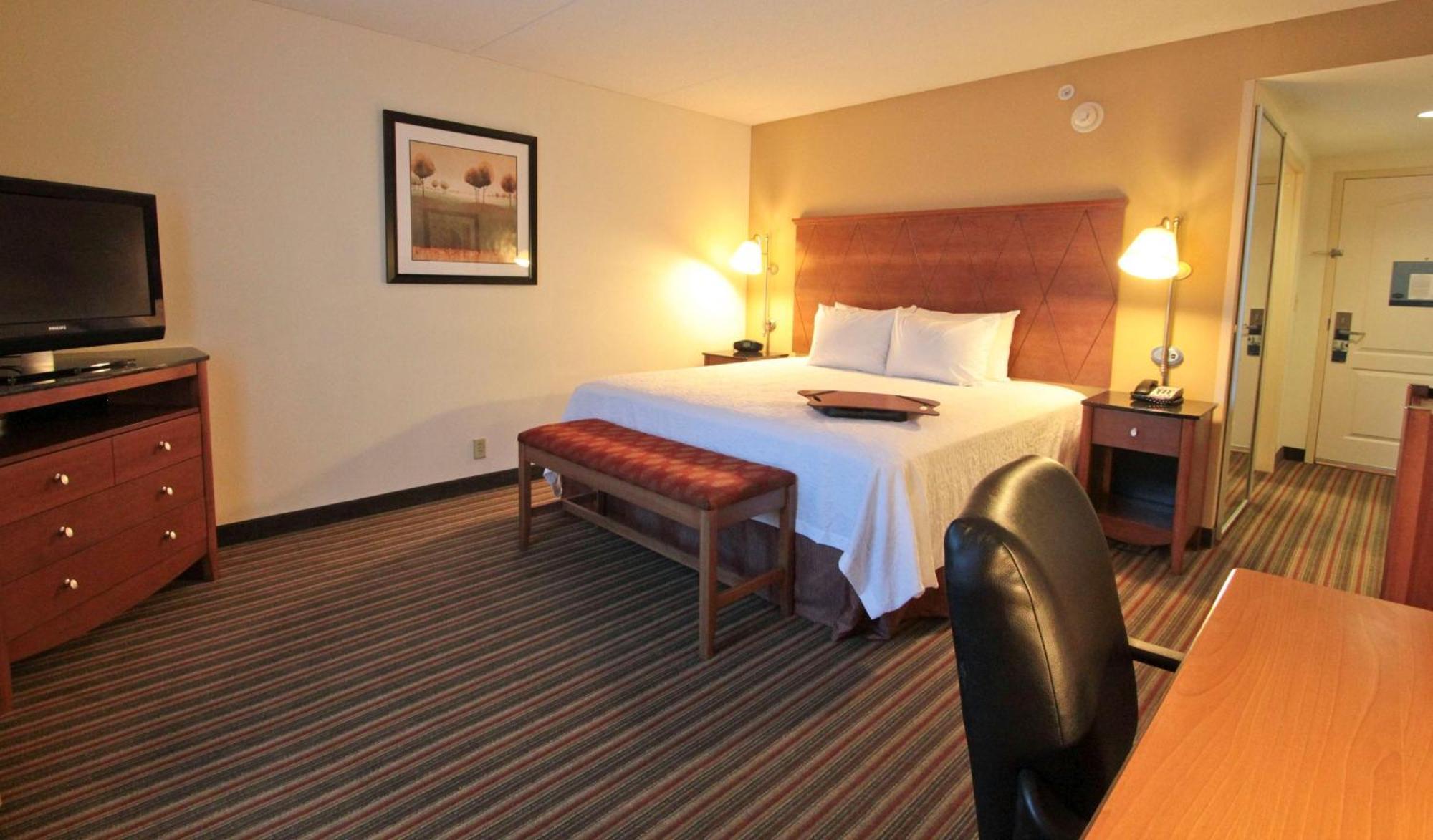 Hampton Inn Hampton-Newport News Buitenkant foto
