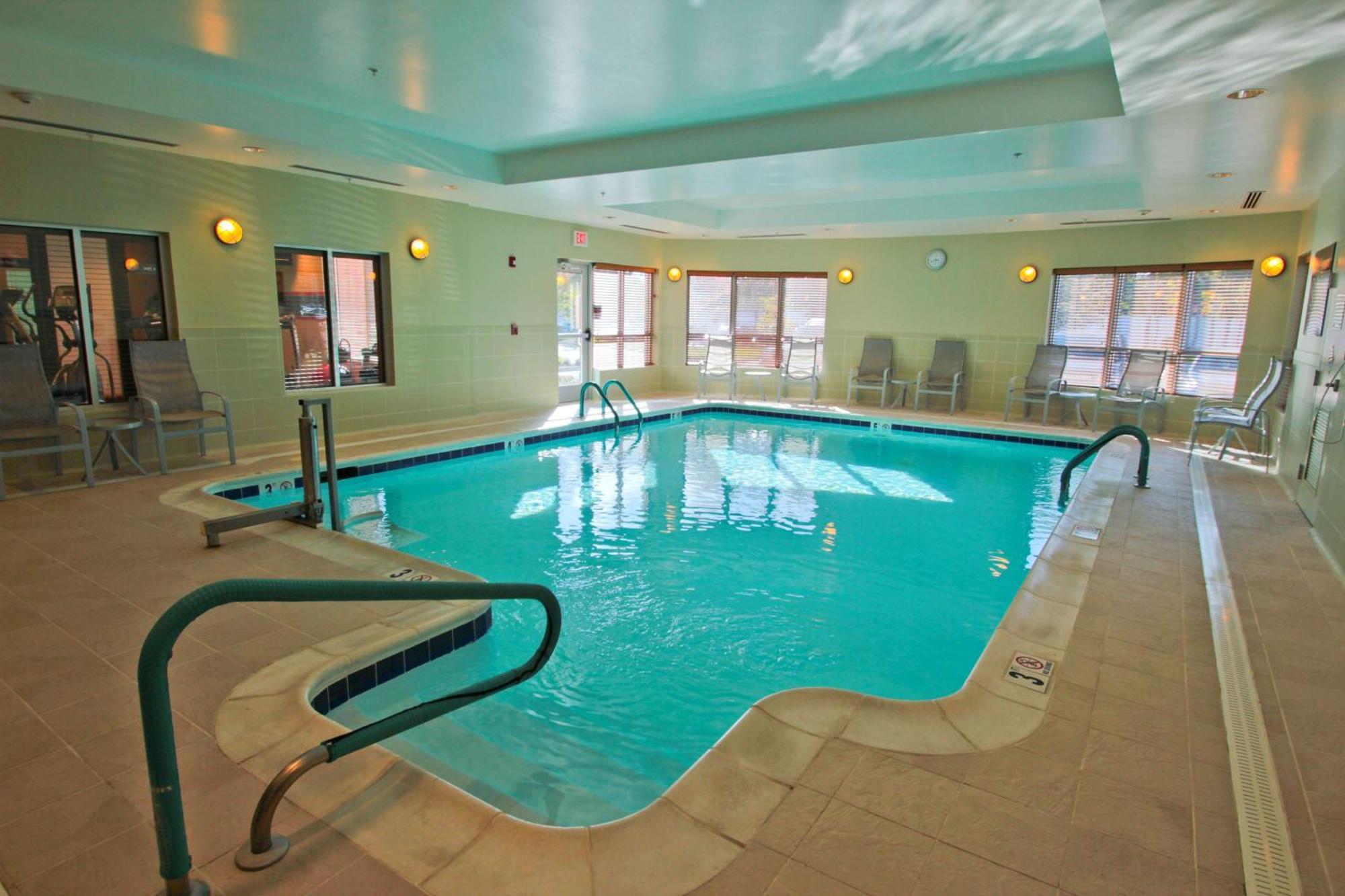 Hampton Inn Hampton-Newport News Buitenkant foto